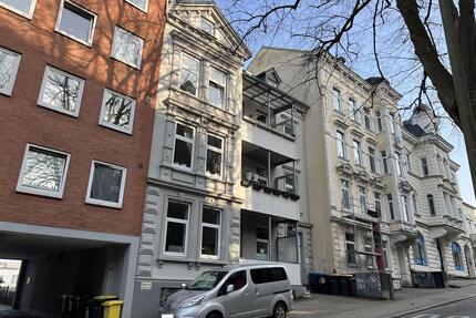 Schöne 3,5-Zimmer-Wohnung im Dachgeschoss mit ca. 96 qm Wohnfläche in zentraler Lage von Flensburg