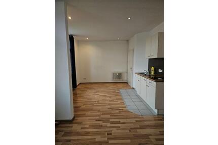 Gemütliche 2-Zimmer-Wohnung für Azubis oder Studenten zu vermieten ! Strom inkl. ! - Flensburg Altstadt