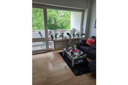 Schöne, ruhige 2 Zimmer, Küche, Bad-Wohnung mit Balkon in Saarbrücken-Rotenbühl