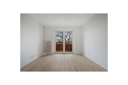 Wohnqualität neu definiert. | Erstbezug nach Sanierung: Schicke 2-Zimmer-Wohnung - Berlin Spandau