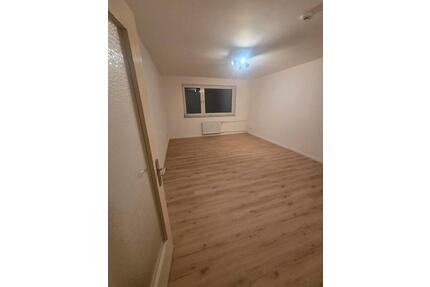 Helle 1-Zimmer Wohnung mit EBK - 590,00&nbsp;EUR Kaltmiete, ca.&nbsp; 35,00&nbsp;m&sup2; in Braunschweig (PLZ: 38124) Heidberg-Melverode