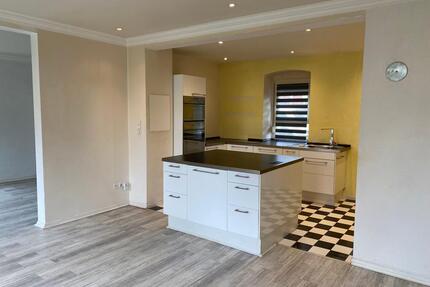 Geräumige 2-Zimmer Wohnung in ruhiger und zentraler Lage von Haßfurt inkl. Garten