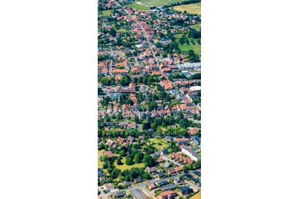 Hälfte eines Hauses mit 3 Zimmern, Küche und Bad zu vermieten - Uchte