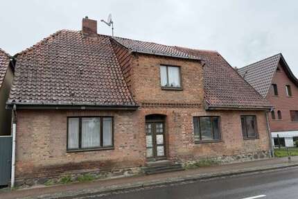 Haus zum Kaufen in Hagenow 85.000,00 € 115 m²