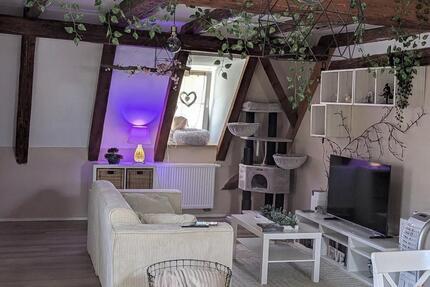 Charmante Dachgeschosswohnung mit Sichtbalken & eigenem Zugang - Brackenheim