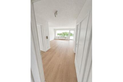 Erstbezug nach Sanierung – 2,5-Zimmer-Wohnung mit Balkon, Aufzug - Villingen-Schwenningen