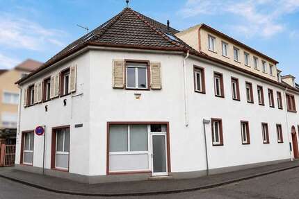 Haus zum Kaufen in Neustadt 747.000,00 € 424 m²