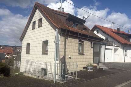 Haus zum Kaufen in Auenwald 185.000,00 € 32.46 m²