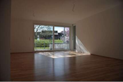 Wohnung zum Mieten in Aldingen 1.190,00 € 123 m²