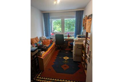 1-2 möblierte Zimmer (WG) in 3-Zimmer Wohnung - Hamburg Langenhorn