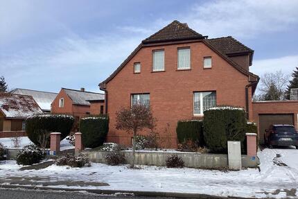 Einfamilienhaus - 185.000,00&nbsp;EUR Kaufpreis, ca.&nbsp; 160,00&nbsp;m&sup2; in Beetzendorf (PLZ: 38489)