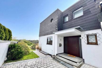 Rarität: Modernisiertes Einfamilienhaus mit Traumblick - Stuttgart Vaihingen