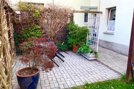 Attraktive, renovierte Wohnung mit Terrasse in ruhiger Lage - Crimmitschau