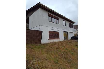 Haus zum Kaufen in Ottweiler 119.000,00 € 120 m²