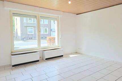 Recklinghausen-Hochlar! Kleine Single-Erdgeschosswohnung in einem gepflegten Mehrfamilienhaus.