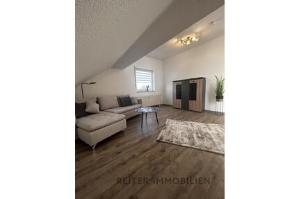 FuldaLehnerz-frisch renovierte, möblierte helle 2 Zi-DG-Wohnung mit tollem Balkon und Fernblick