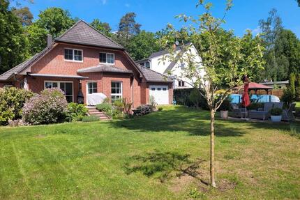 Massivbau mit zwei Wohnungen am Waldrand - Berlin Reinickendorf