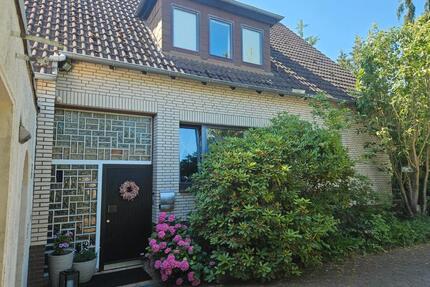 Zweifamilienhaus mit großem Garten und vielseitiger Nutzung - Emmerthal