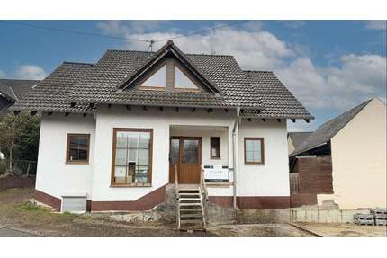 Haus zum Kaufen in Wiebelsheim 399.000,00 € 232 m²