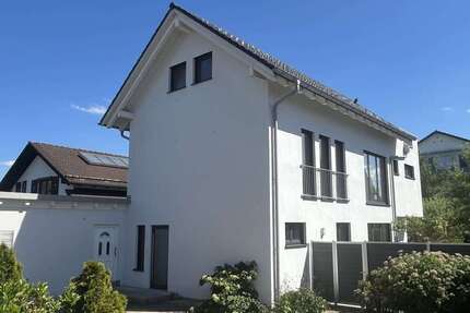 Haus zum Kaufen in Stephanskirchen 1.080.000,00 € 176 m²