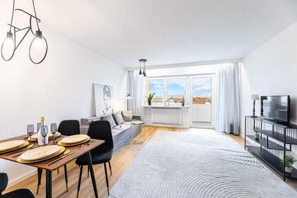 PROVISIONSFREI: Frisch renovierte Wohnung mit Aufzug, Balkon und traumhaftem Domblick. Sofort frei - Hallstadt