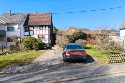 Einfamilienhaus mit großem Garten und Wintergarten. - Nentershausen