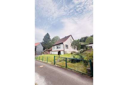 Haus zum Kaufen in Suhl 69.800,00 € 90 m²
