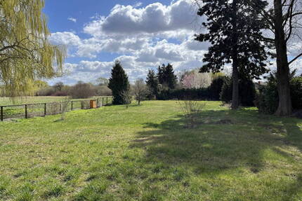 Außergewöhnliches Grundstück direkt an der Zingerwiese in Pankow - Berlin Niederschönhausen