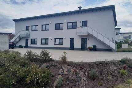 Wohnung zum Mieten in Grabfeld 661,20 € 83.17 m²