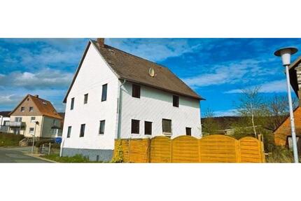 Verkaufe charmantes Fachwerkhaus mit 7 Zimmer in 37633 Dielmissen