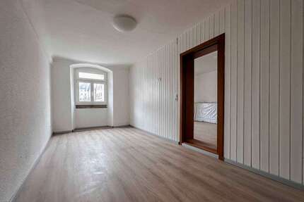 Haus zum Kaufen in Hollfeld 199.000,00 € 200.14 m²