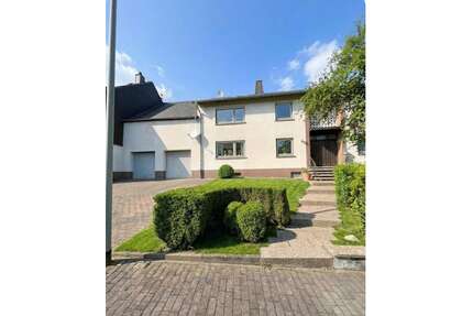Haus zum Kaufen in Rheinland-Pfalz - Longkamp 299.000,00 € 240 m²
