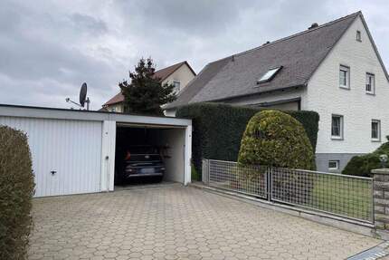 Gepflegtes Anwesen mit zwei Wohneinheiten in gefragter Lage! - Gerhardshofen