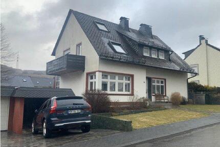 Schönes Einfamilienhaus - 350.000,00&nbsp;EUR Kaufpreis, ca.&nbsp; 156,00&nbsp;m&sup2; in Bestwig (PLZ: 59909)