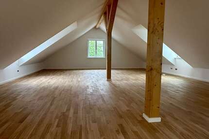 Wohnung zum Mieten in Berlin 2.800,00 € 112.36 m²