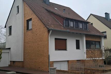 Großes Haus in ruhiger Lage mit großem Grundstück - Sarstedt