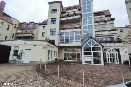 Wohnung zum Mieten in Bitterfeld 245,00 € 40.91 m²