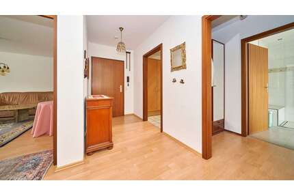 Wohnung zum Kaufen in Freiberg am Neckar 429.000,00 € 120 m²