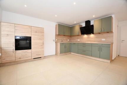 Liebe auf den ersten Blick - Wunderschöne Mietwohnung mit Einbauküche, Balkon und Wallbox - Friesoythe