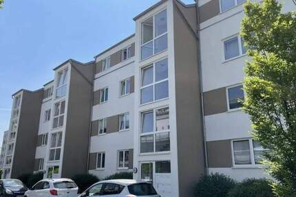 Helle, gemütliche Wohnung mit großem Balkon und großer Wohnküche - Köln Marienburg