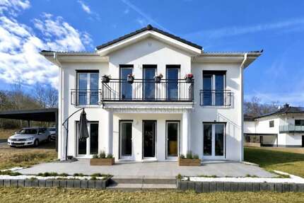 Haus zum Kaufen in Steinau an der Straße 649.000,00 € 230 m²