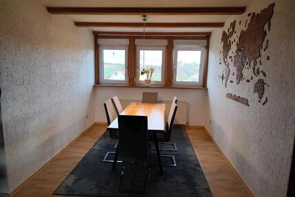 ETW Edelsfeld - 910,00&nbsp;EUR Kaltmiete, ca.&nbsp; 96,00&nbsp;m&sup2; in Vilseck (PLZ: 92249)