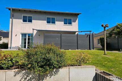 Einfamilienhaus mit Sauna und Doppelgarage in ruhiger Lage - Castrop-Rauxel Deinighausen