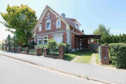 Großartiger Garten, gemütliche Räumlichkeiten und genügend Stellplätze! - Sankt Michaelisdonn