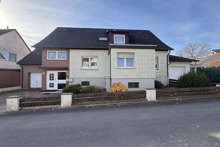 Haus zum Kaufen in Bad Pyrmont 220.000,00 € 164 m²