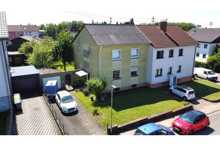 Zweifamilienhaus mit Garten in ruhiger Lage - Bexbach Frankenholz