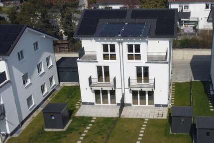 Haus zum Mieten in Gundelsheim 2.165,00 € 172 m²