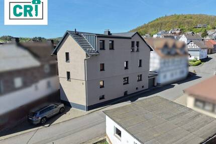 Wohnen mit Aussicht - stilvoll saniertes Einfamilienhaus in Battenberg - Battenberg (Eder)