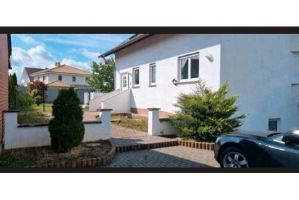 Mehrfamilienhaus in Sontra 270m2