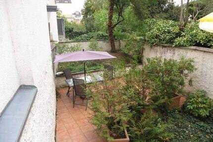 **Traumhaft** Schicke 2 ZKDB im gepflegten Altbau, Einbauküche und Außenfläche inklusive!** - Bonn Zentrum